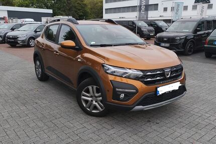 Dacia Sandero 60.000 km 9.699 &euro; Duisburg 47167