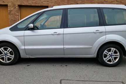 Ford Galaxy 219.000 km 6.987 &euro; Gelsenkirchen 45881