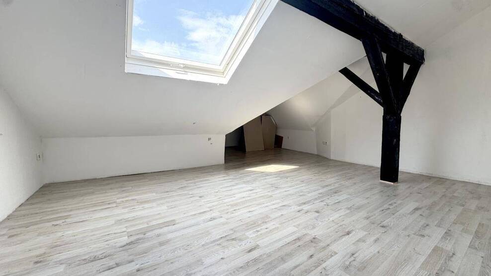 Viel Raum zum Leben - 5-Zimmer-Maisonette mit Charme und Weitblick