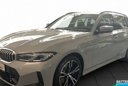 BMW 330 2.077 km 49.950 &euro; Duisburg 47053