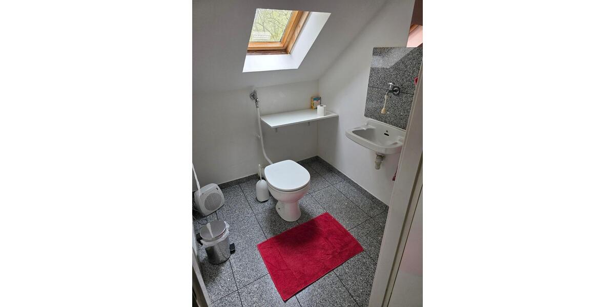 Dachgeschoßwohnung Bochum - 1 Zimmer, 28 m&sup2;, 600&euro; | Angebot:26296647