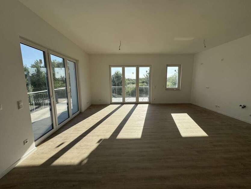 Wohnung zum Mieten in Neuendorf 1.687,84 € 105.49 m²