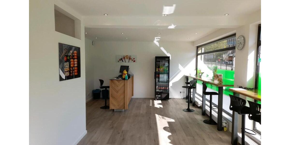 Komplett ausgestattetes Lokal für einen Gastro-Lieferdienst zimmer