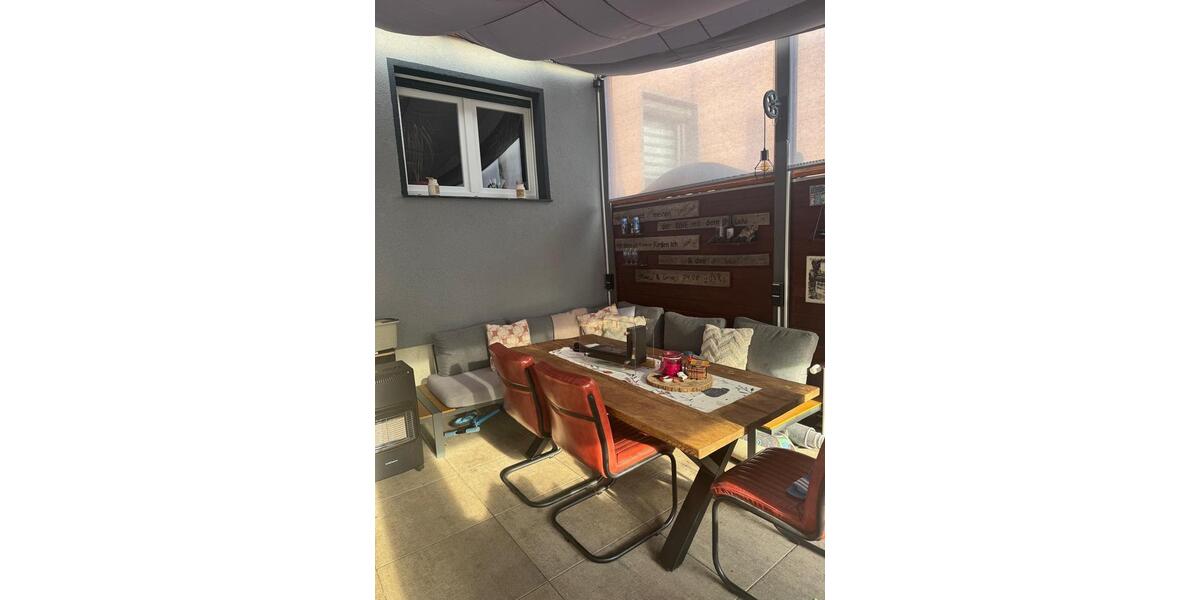 Reihenhaus Duisburg Beeck - 2 Zimmer, 70 m&sup2;, 275.000&euro; | Angebot:26837377