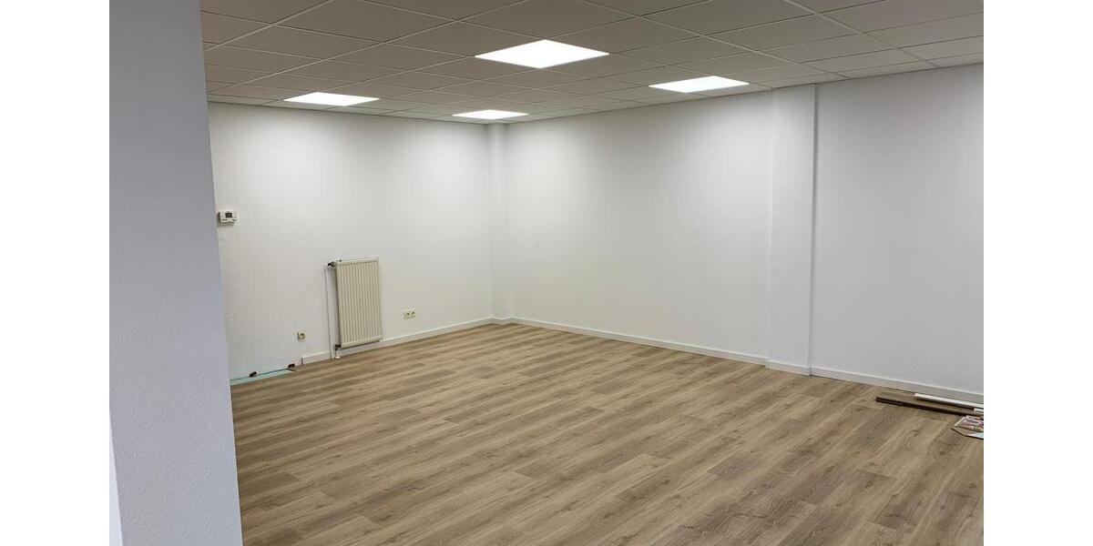 Zentrales attraktives Geschäftslokal in Velbert Langenberg zimmer