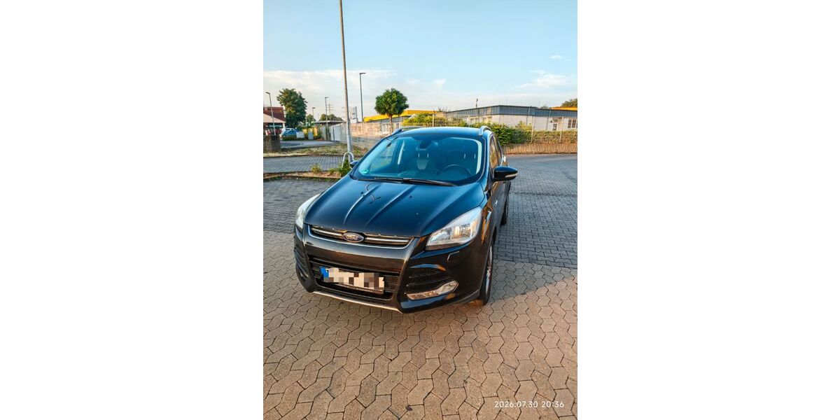 Ford Kuga 236.717 km 5.700 &euro; Duisburg 47166