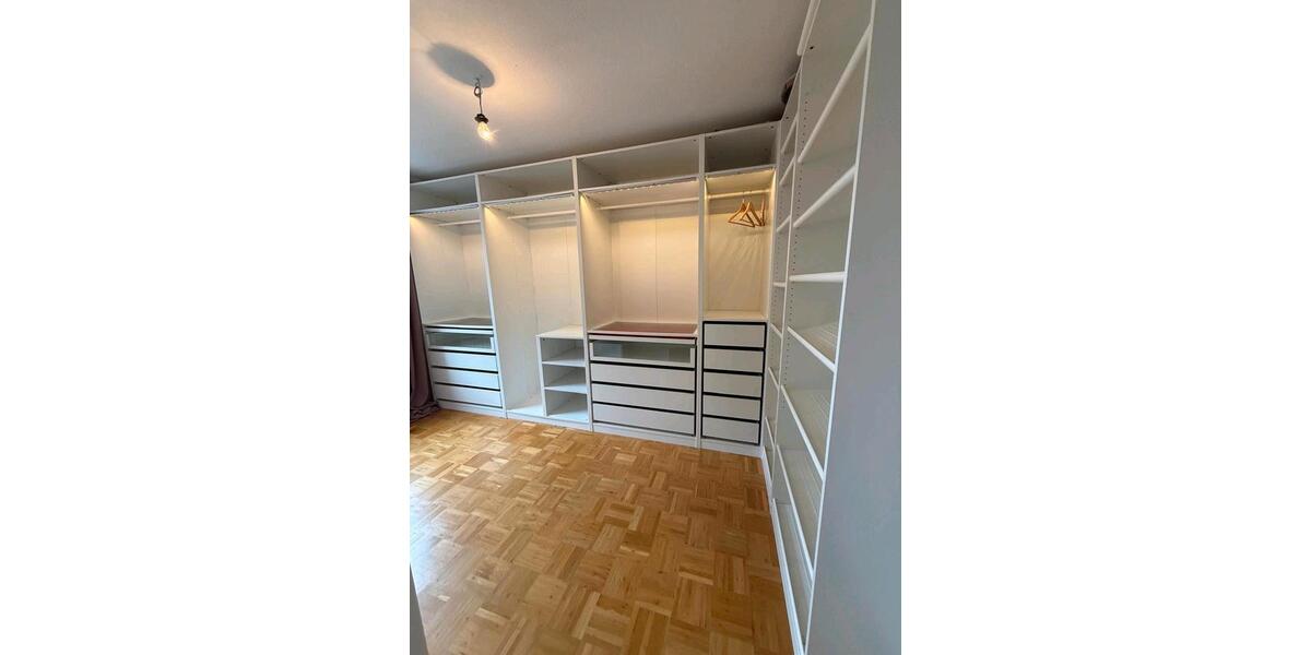 Etagenwohnung Essen Stadtbezirk III - 2 Zimmer, 75 m&sup2;, 1.050&euro; | Angebot:26341708