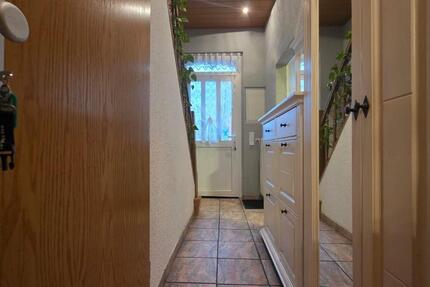 Haus Essen Stadtbezirk V - 3 Zimmer, 67 m&sup2;, 1.000&euro; | Angebot:24817343