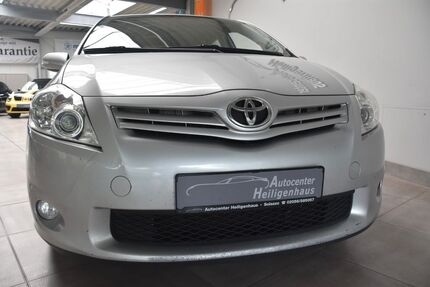 Toyota Auris 296.811 km 3.780 € Heiligenhaus 42579