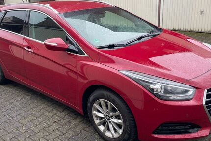 Hyundai i40 109.000 km 9.990 &euro; Duisburg 47166