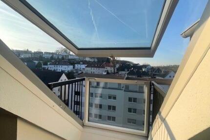 renovierte 3 Zimmer Dachgeschosswohnung mit Cabriofenster 3 zimmer