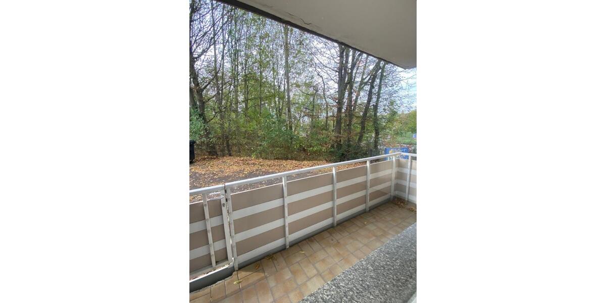 Erdgeschoßwohnung Essen Stadtbezirk VI - 2.5 Zimmer, 63 m&sup2;, 569&euro; | Angebot:26275312