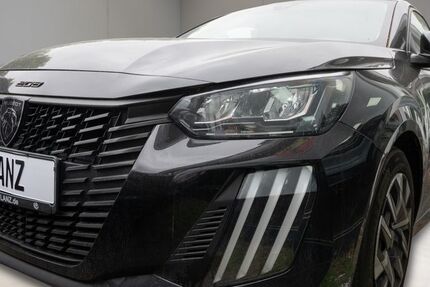 Peugeot 208 85.203 km 11.690 &euro; Bochum 44801