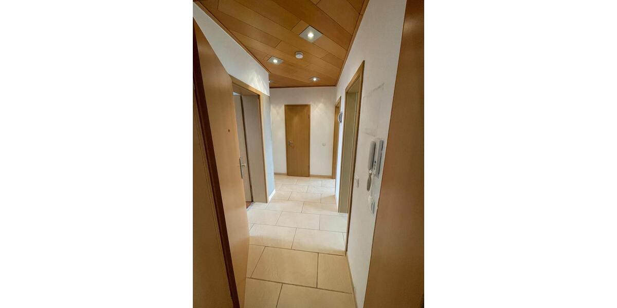 Etagenwohnung Duisburg Hochheide - 3.5 Zimmer, 70 m&sup2;, 169.000&euro; | Angebot:25498383