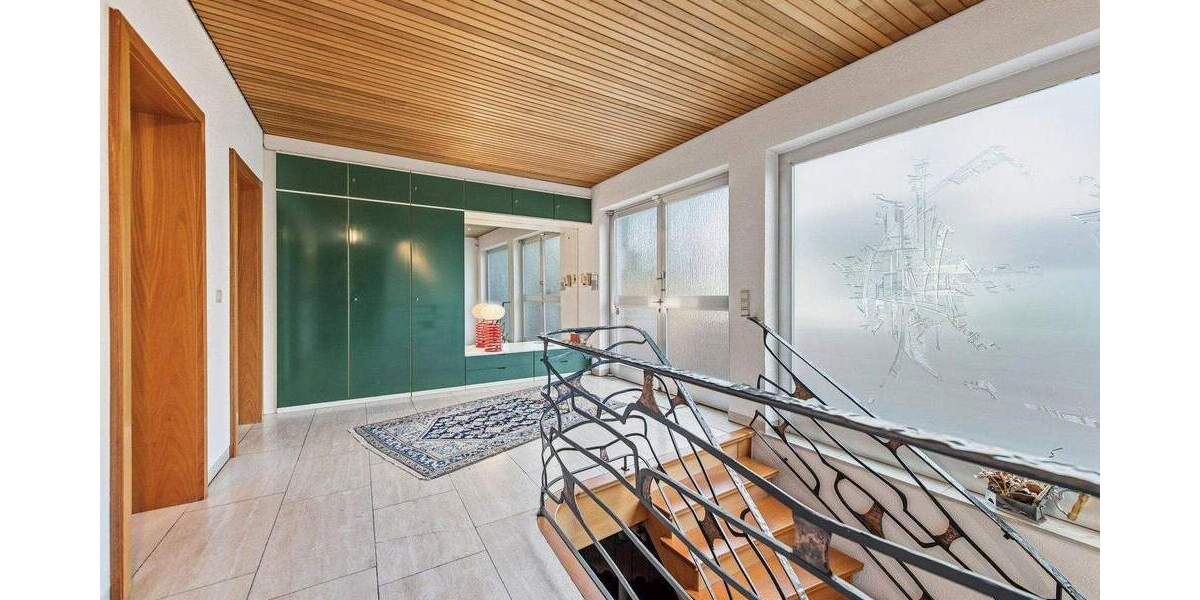 Einfamilienhaus Heiligenhaus Mitte - 6 Zimmer, 354 m&sup2;, 725.000&euro; | Angebot:25934083