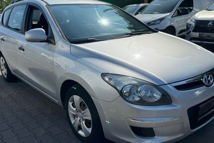 Hyundai i30 214.000 km 2.490 € Bottrop 46238