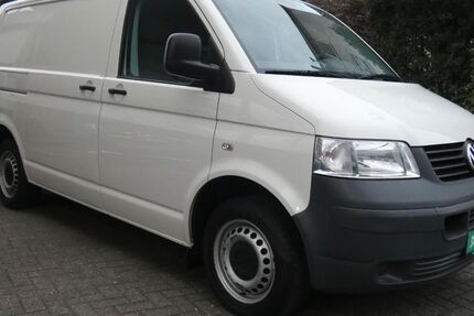 VW T5 Transporter 117.300 km 8.990 &euro; Essen 45149