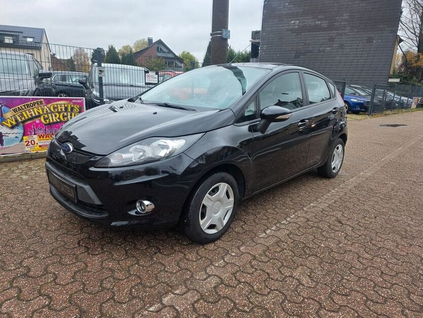 Ford Fiesta 82.000 km 6.490 € Datteln 45711