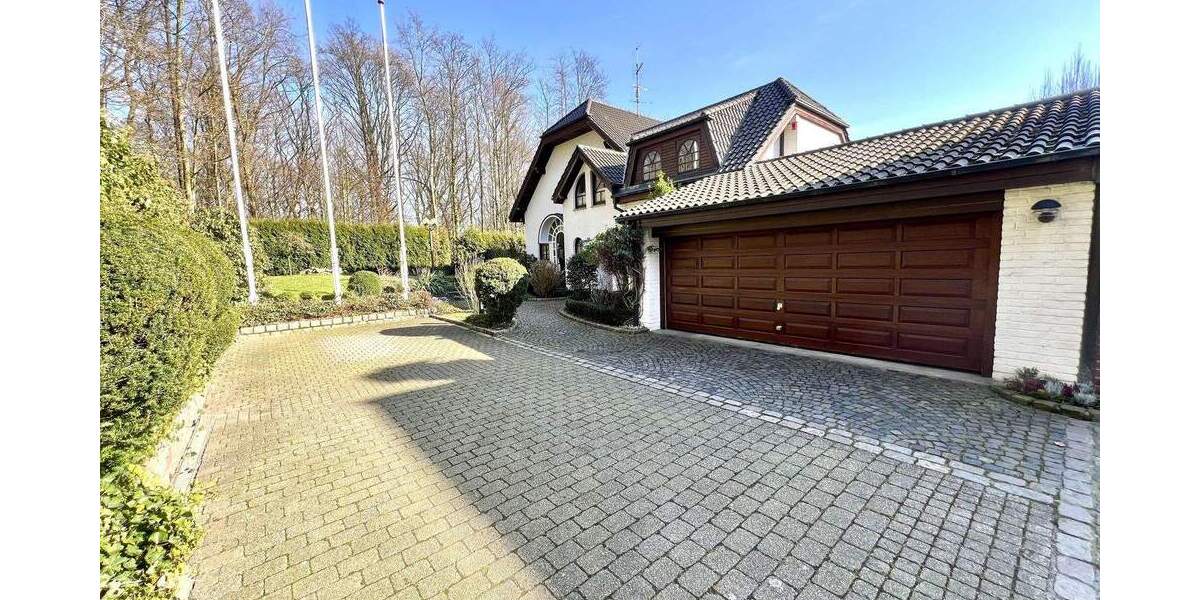 Einfamilienhaus Gladbeck Mitte - 9 Zimmer, 307 m&sup2;, 930.000&euro; | Angebot:25190761