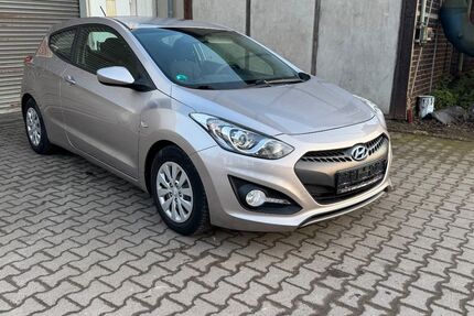 Hyundai i30 180.000 km 4.749 &euro; Gladbeck 45966