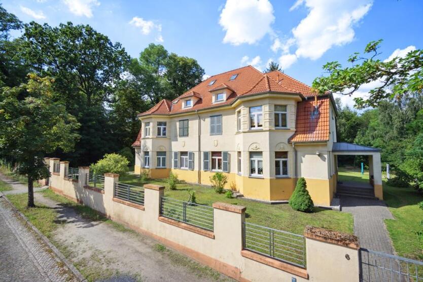 Anlageobjekt mit 6 Whg. und weiteren Grst. in der schönen Lausitz