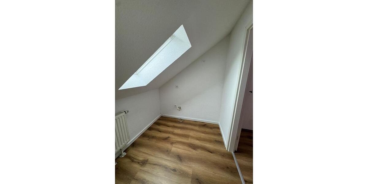 Dachgeschoßwohnung Recklinghausen Hillerheide - 3 Zimmer, 73 m&sup2;, 700&euro; | Angebot:25320628