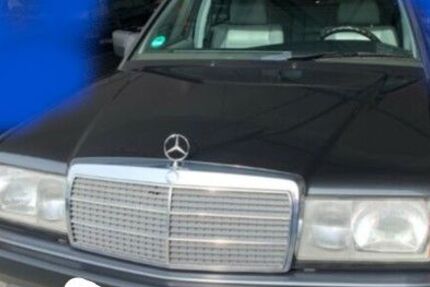 Mercedes-Benz 190 198.000 km 6.500 &euro; Duisburg 47051