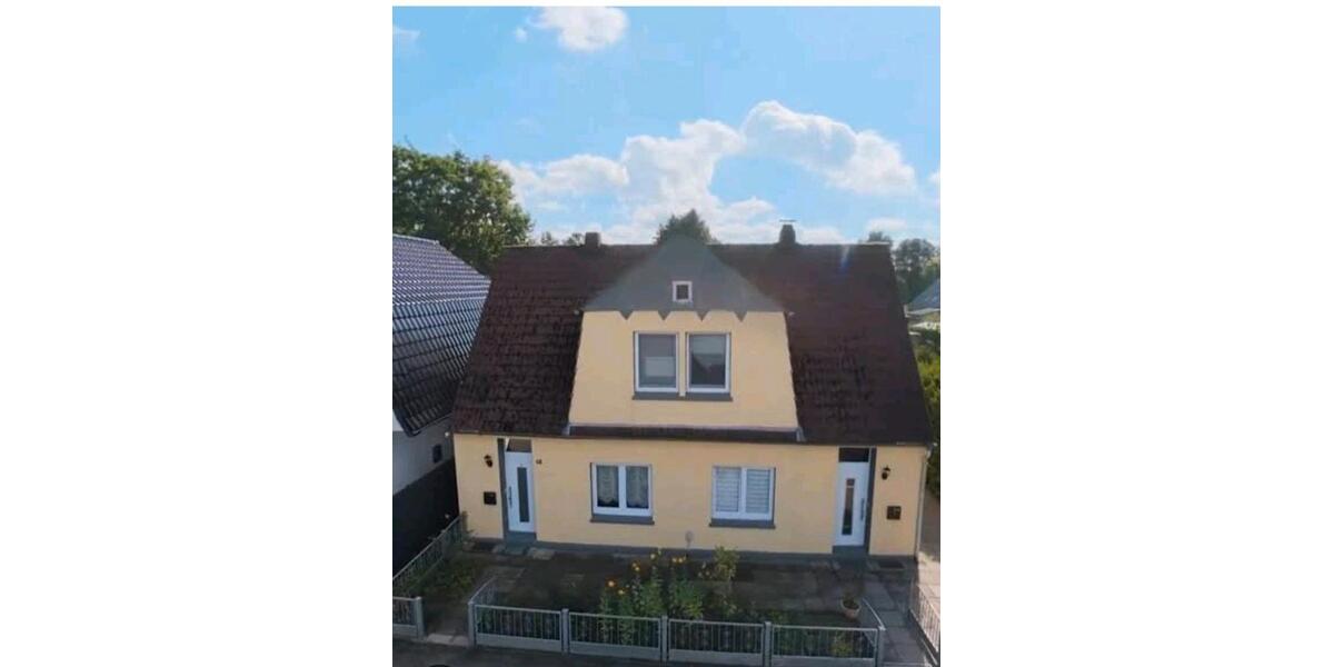 Reihenhaus Essen Stadtbezirk VI - 6 Zimmer, 160 m&sup2;, 2.600&euro; | Angebot:27615657