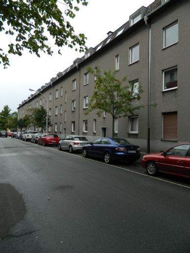 Kleine, gemütliche und teilsanierte 2-Zimmer-Wohnung in Duisburg-Neudorf