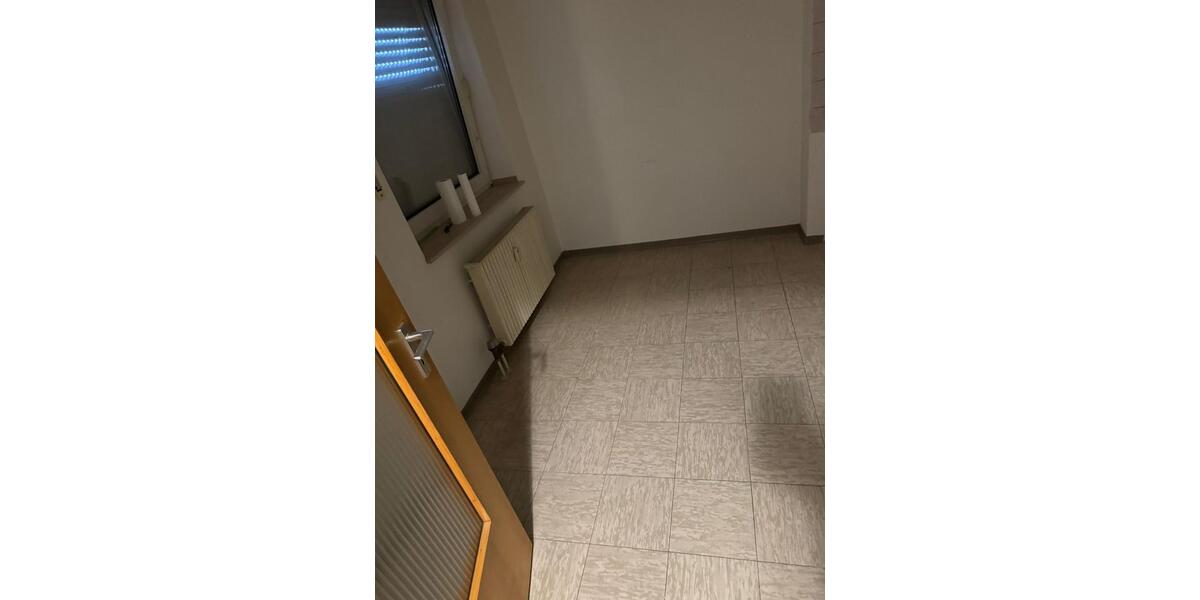 Kapitalanleger, 2-Zimmer-EG-Wohnung mit Balkon in Duisburg-Süd 2 zimmer