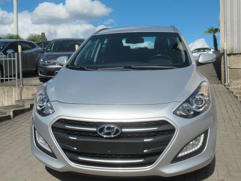 Hyundai i30 143.052 km 11.790 € Herne 44653