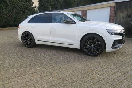 Audi Q8 43.200 km 63.500 € Oberhausen 46049