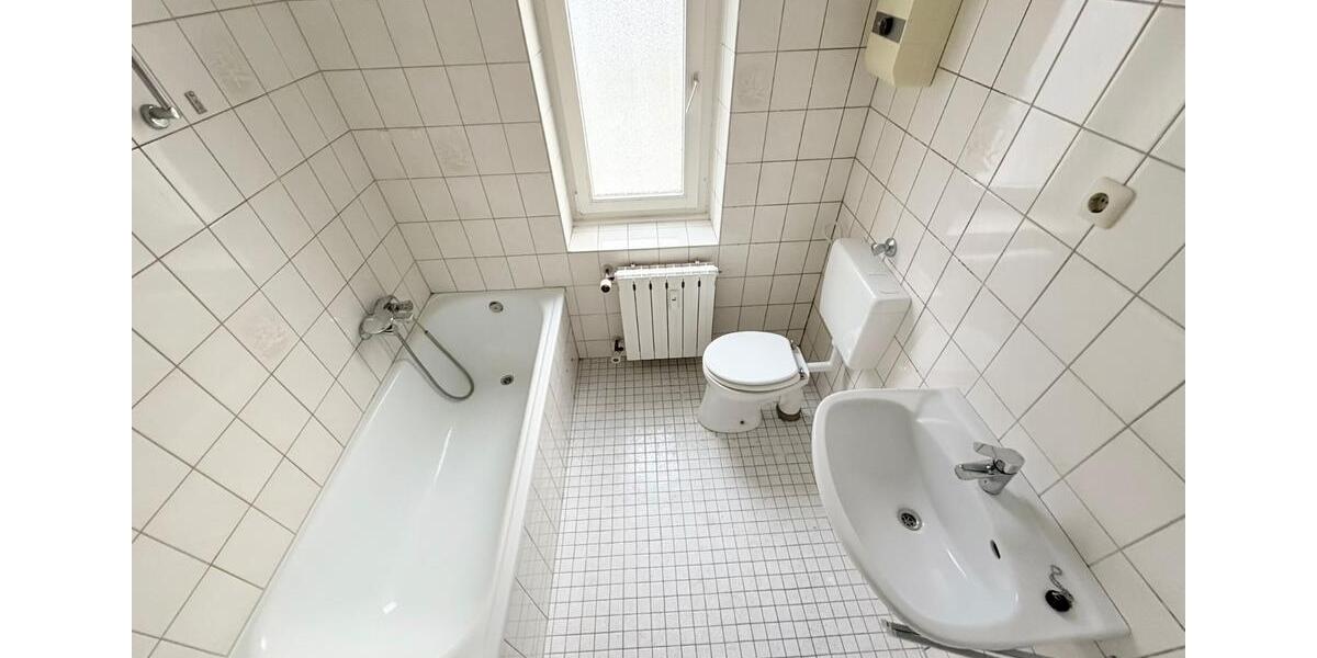 Etagenwohnung Duisburg Duisburg-Mitte - 2 Zimmer, 73 m&sup2;, 633&euro; | Angebot:25535315