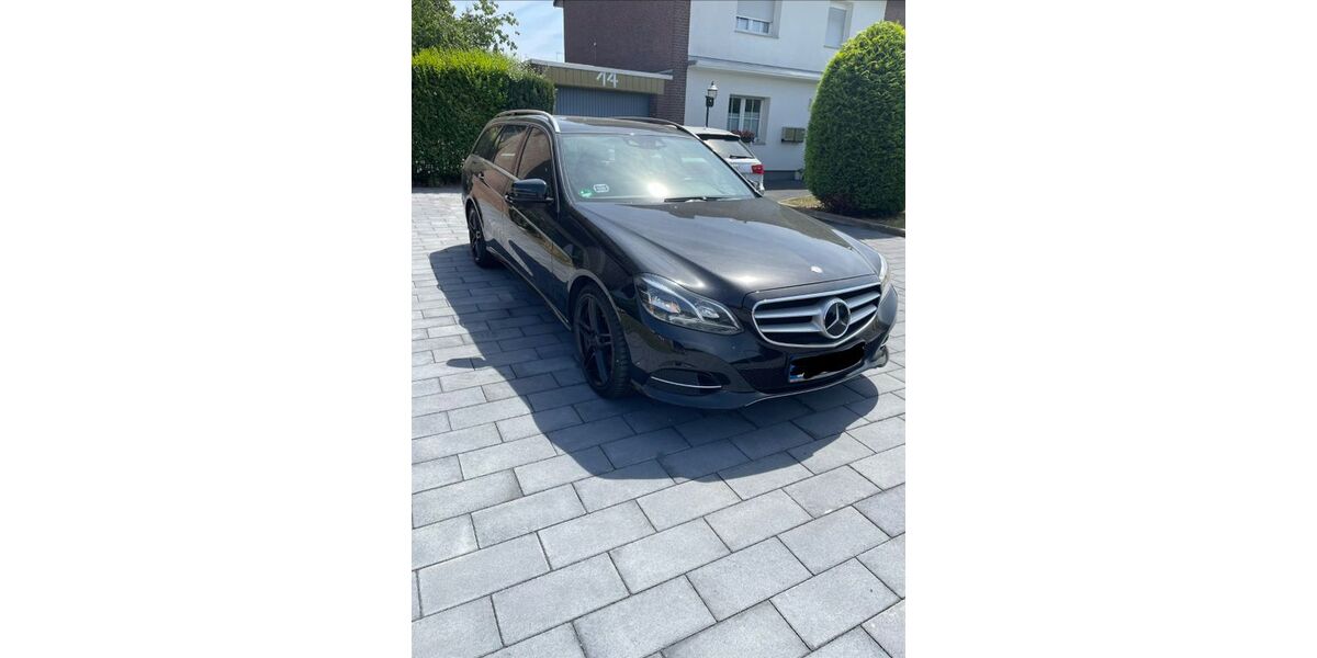 Mercedes-Benz E 250 132.650 km 15.700 &euro; Moers 47447