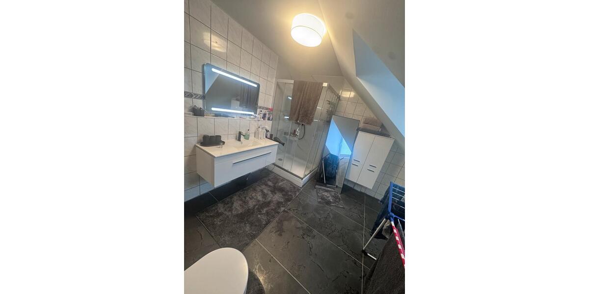 Dachgeschoßwohnung Gelsenkirchen Gelsenkirchen-West - 1 Zimmer, 70 m&sup2;, 120.000&euro; | Angebot:24751825