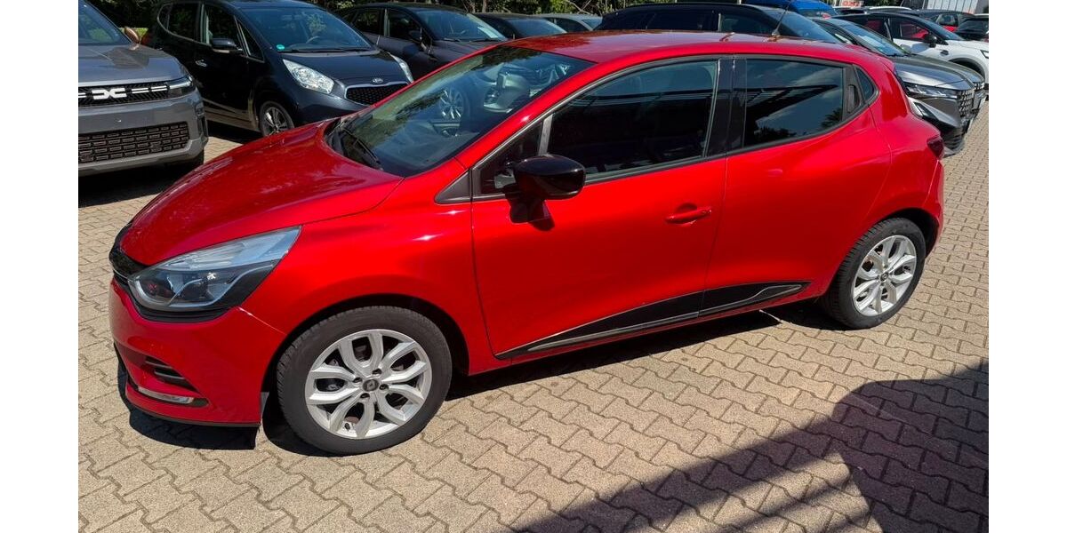 Renault Clio 118.000 km 7.999 &euro; Essen 45147