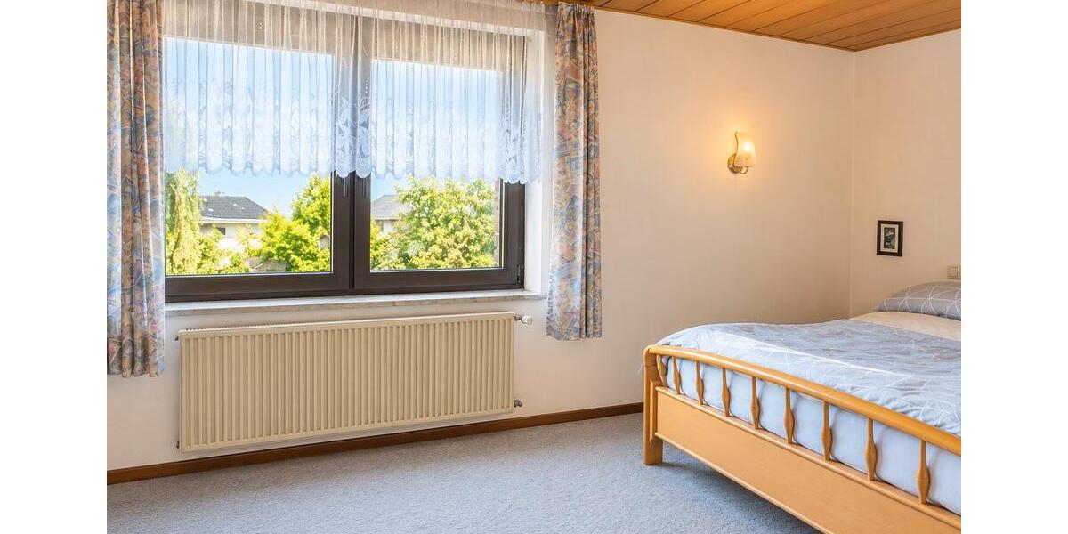 Reihenhaus Kamp-Lintfort Lintfort - 4 Zimmer, 88 m&sup2;, 289.000&euro; | Angebot:27484944