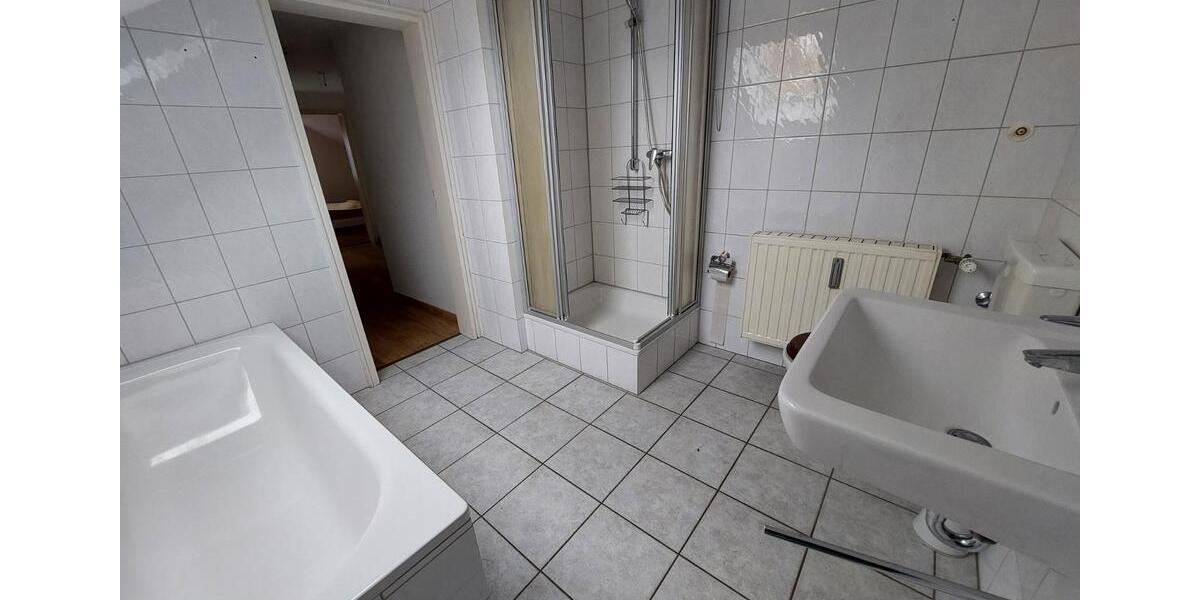 Dachgeschoßwohnung Velbert - 2 Zimmer, 50 m&sup2;, 490&euro; | Angebot:27592869