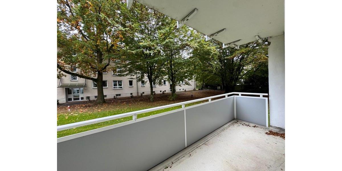 bezugsfertige, großzügige 2-Zimmer-Wohnung mit Balkon in Bochum Eppendorf zimmer