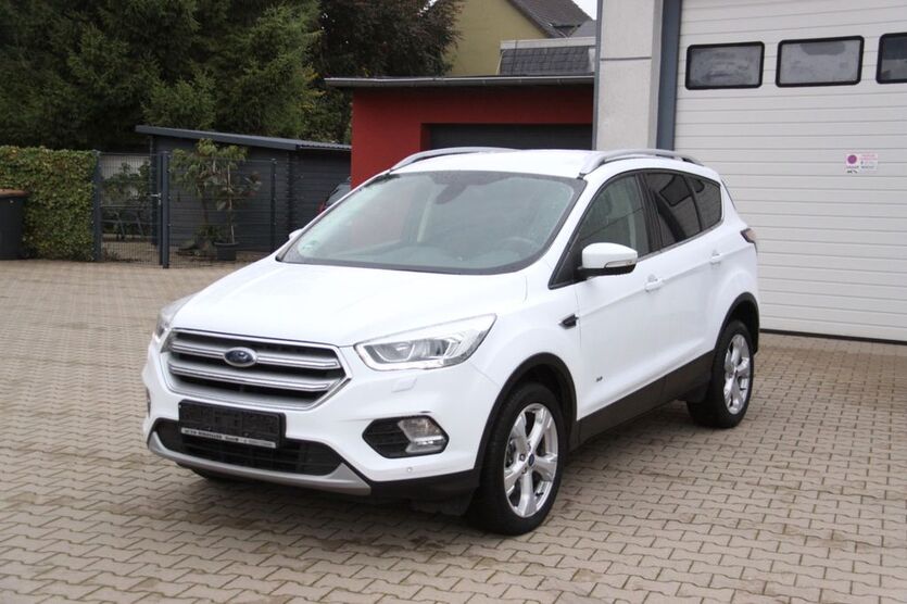 Ford Kuga 217.500 km 12.450 € Velbert 42549