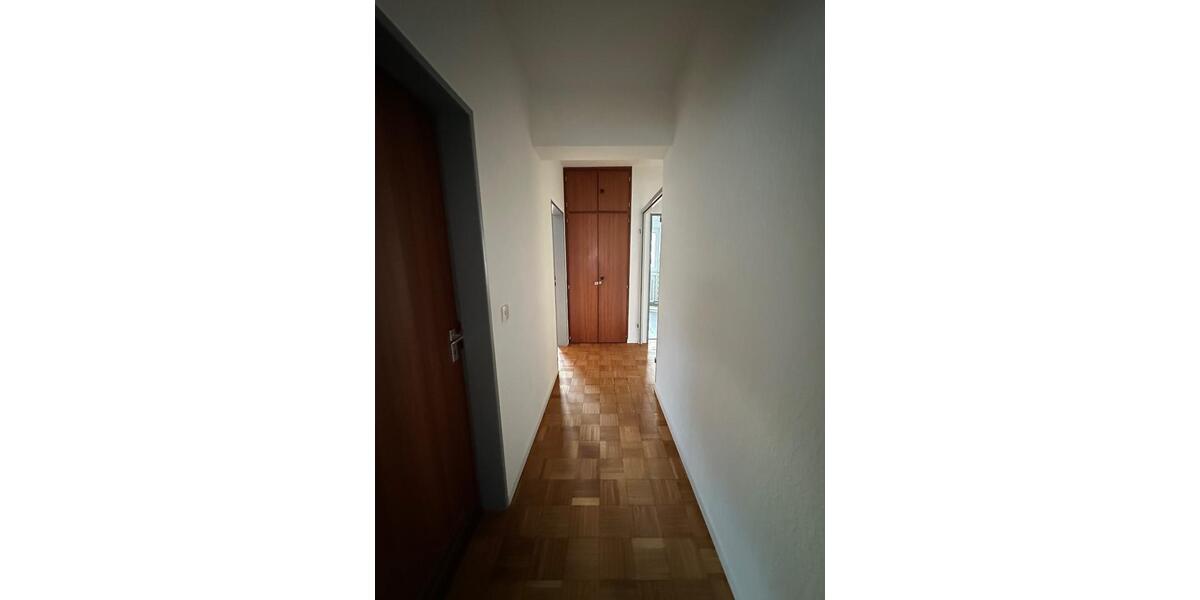 Ansprechende, helle Büroräume mit Blick auf den Neutorplatz zimmer