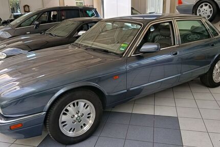 Jaguar XJ 213.000 km 6.990 € Recklinghausen 45659