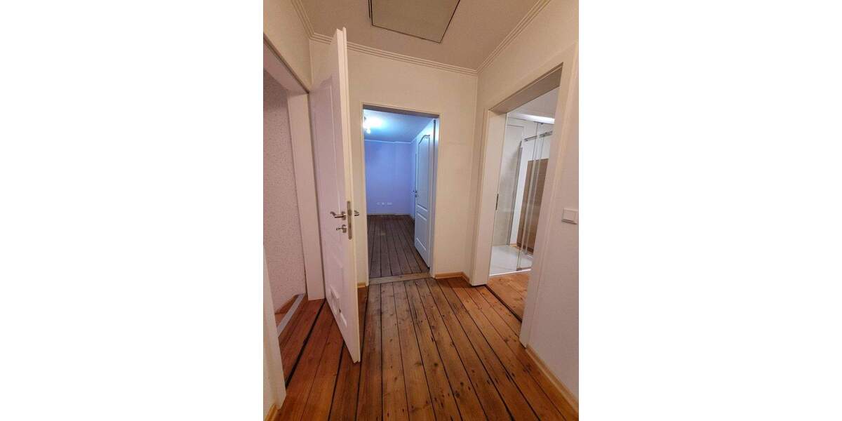 Großzügiges Haus mit auf 800 m² Grundstück mit ca.60 m² naturbelassenen Schwimmteich in Herten 1 zimmer