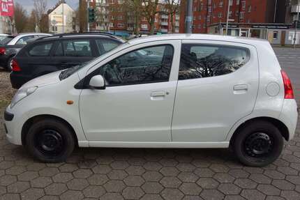 Nissan Pixo