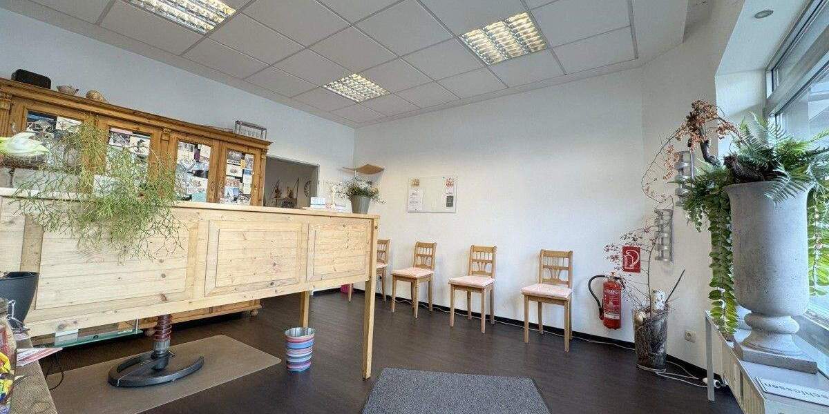 Repräsentative Gewerbeeinheit für Praxis, Büro oder Dienstleistung zimmer