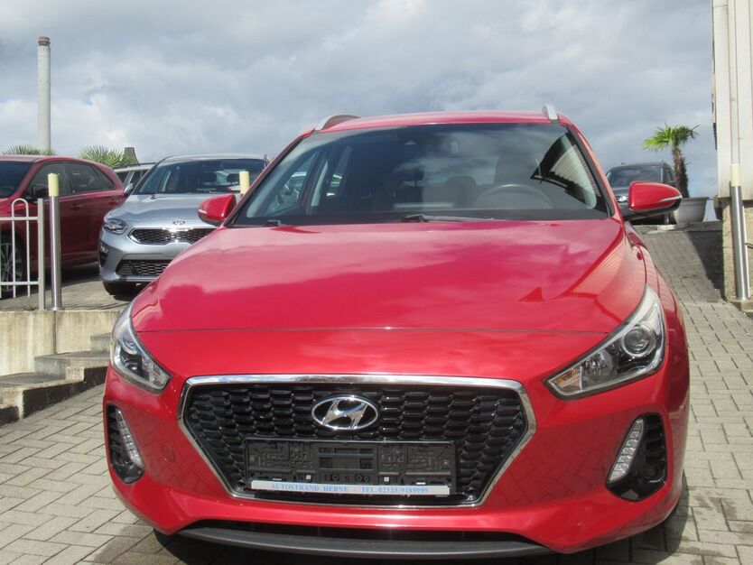 Hyundai i30 76.411 km 12.490 € Herne 44653