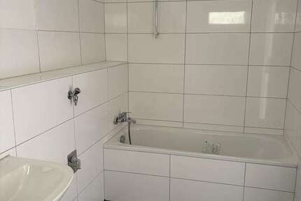 Wohnung Velbert Kostenberg - 2 Zimmer, 73 m&sup2;, 519&euro; | Angebot:27656070