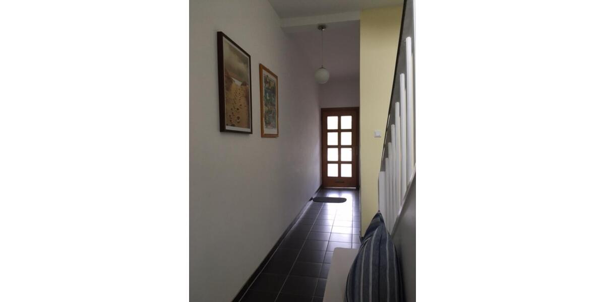 Dachgeschoßwohnung Dinslaken - 1 Zimmer, 52 m&sup2;, 350&euro; | Angebot:25235936