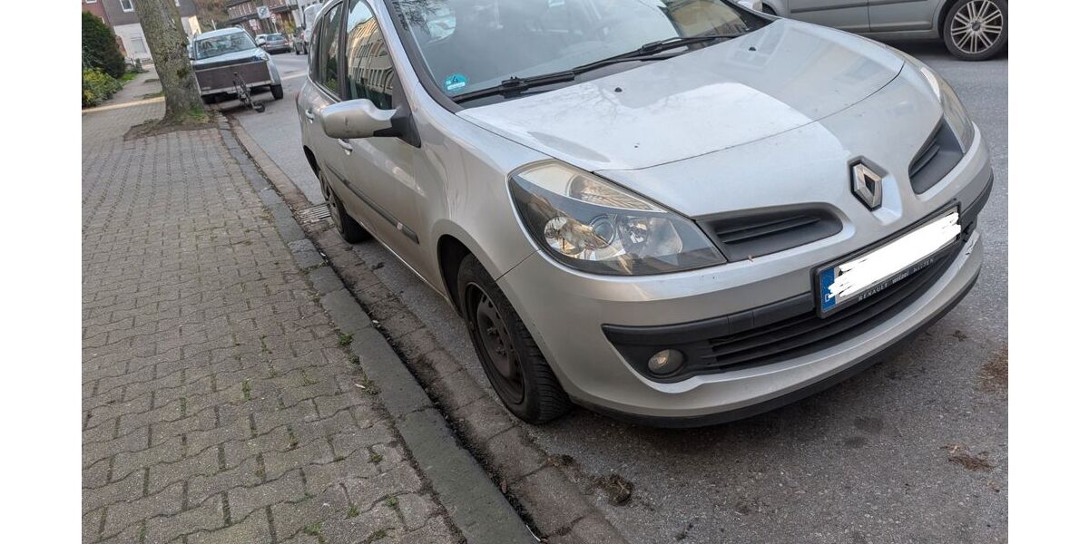 Renault Clio 199.670 km 1.500 &euro; Gelsenkirchen 45899