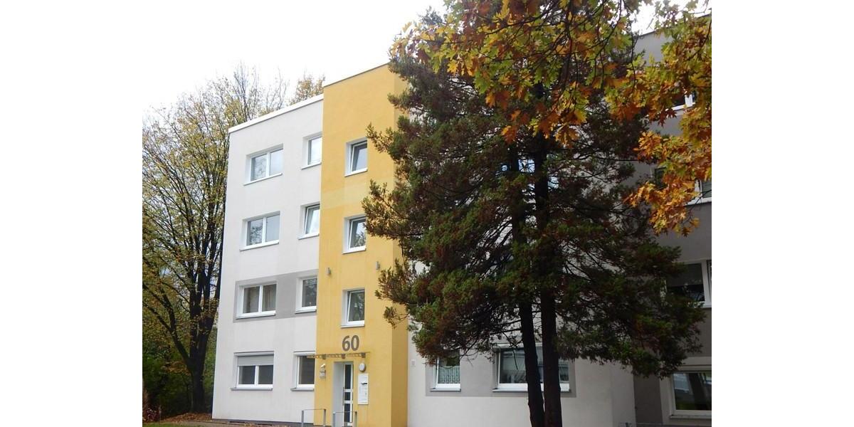 Perfekte Lage und bezugsfertig renoviert: barrierearme 3-Raum-Wohnung mit Balkon 3 zimmer